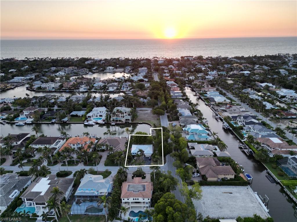 AQUALANE SHORES - Residential