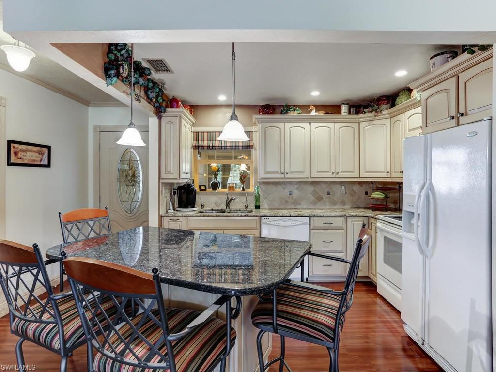 LEISURE ESTATES - Residential