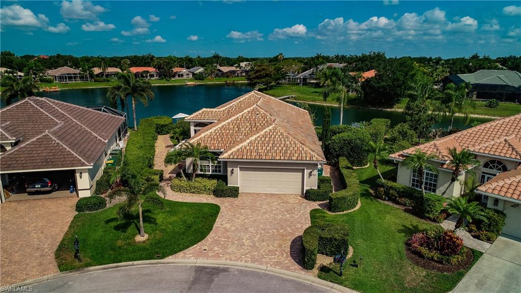LONGSHORE LAKE - Residential