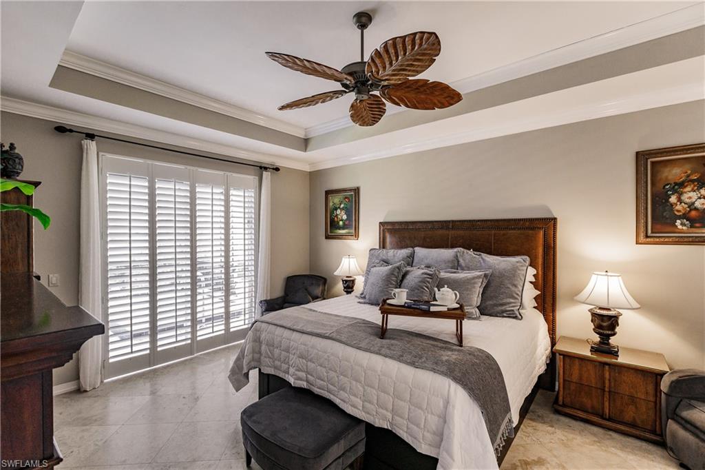 LONGSHORE LAKE - Residential