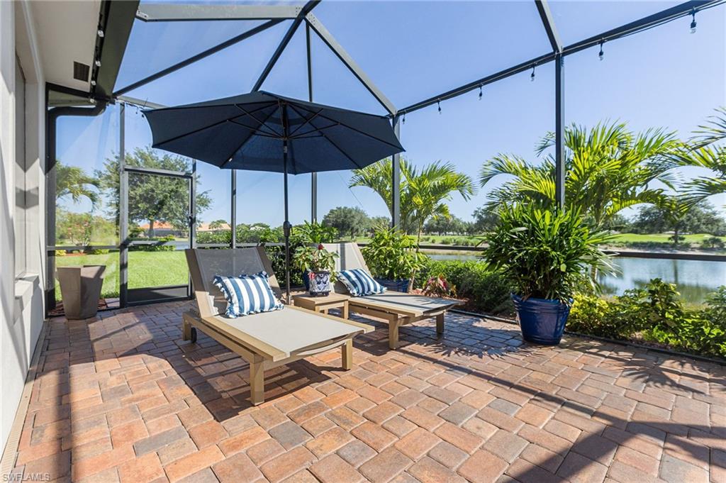 COUNTRY CLUB - Residential