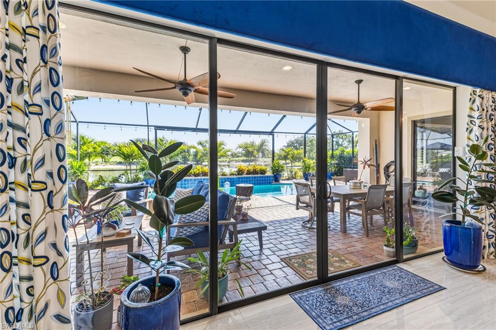 COUNTRY CLUB - Residential