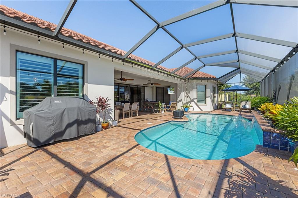 COUNTRY CLUB - Residential