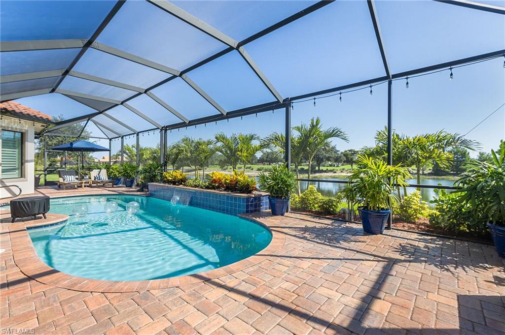 COUNTRY CLUB - Residential