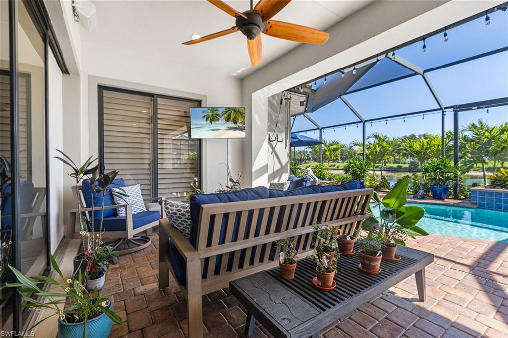 COUNTRY CLUB - Residential