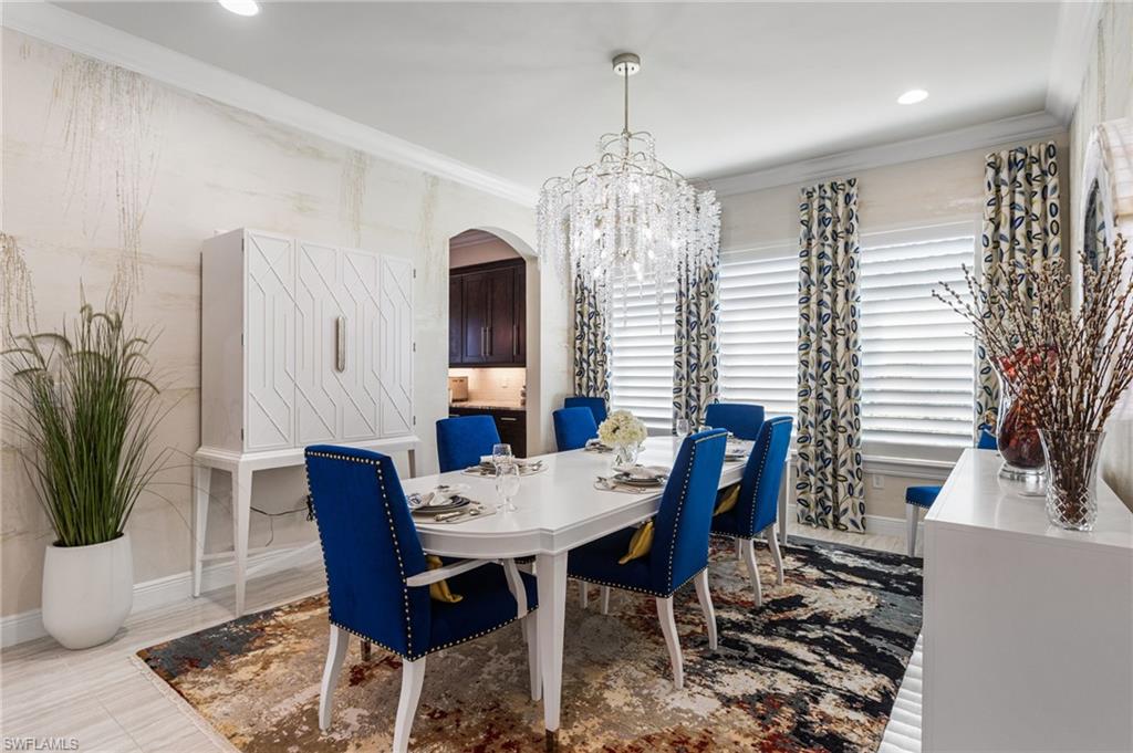 COUNTRY CLUB - Residential
