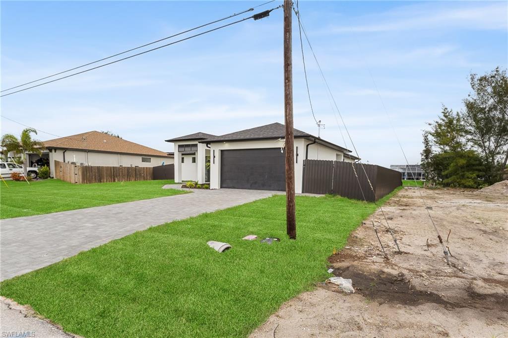 CAPE CORAL - Residential