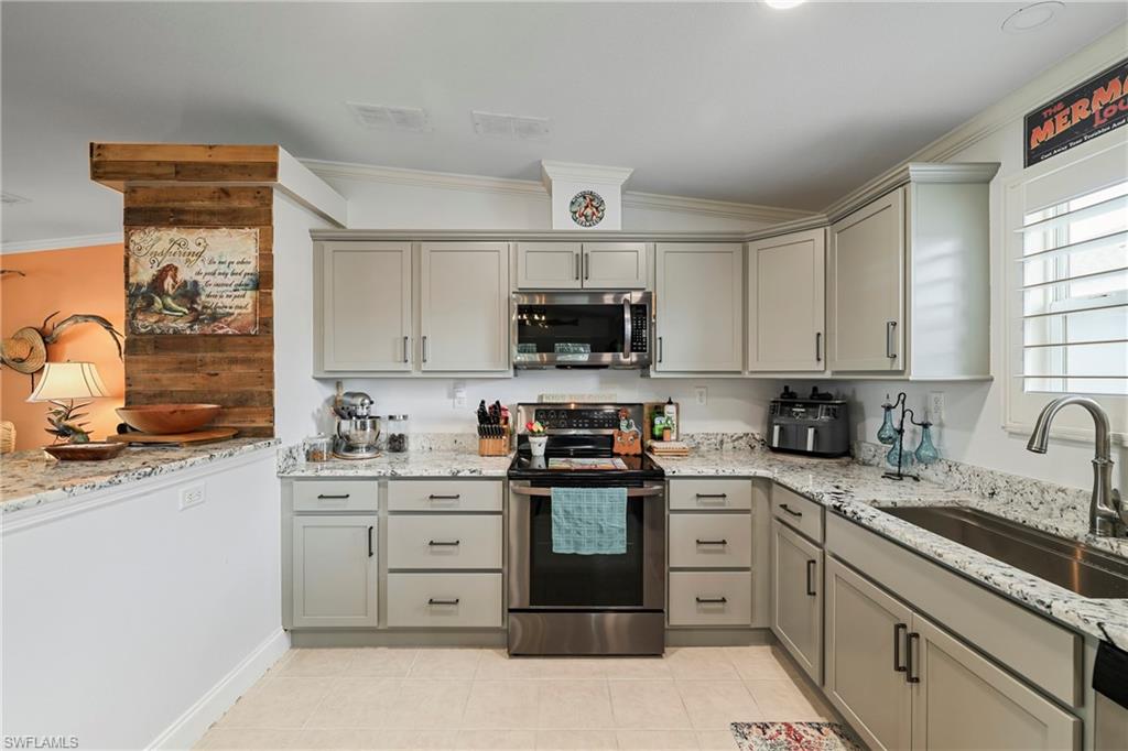 RIO VILLA LAKES - Residential
