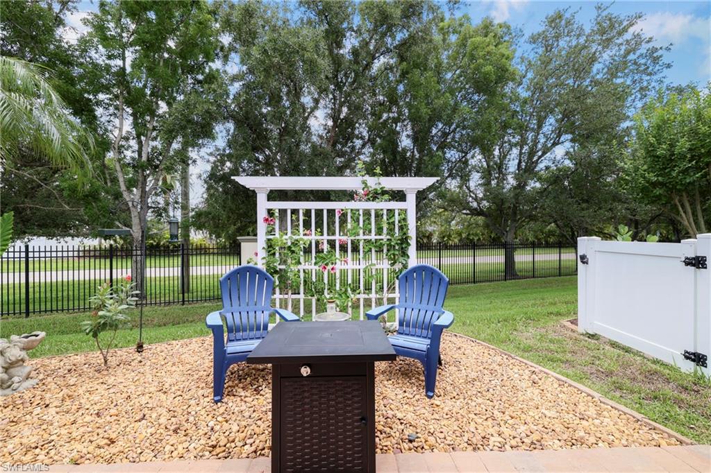 RIO VILLA LAKES - Residential