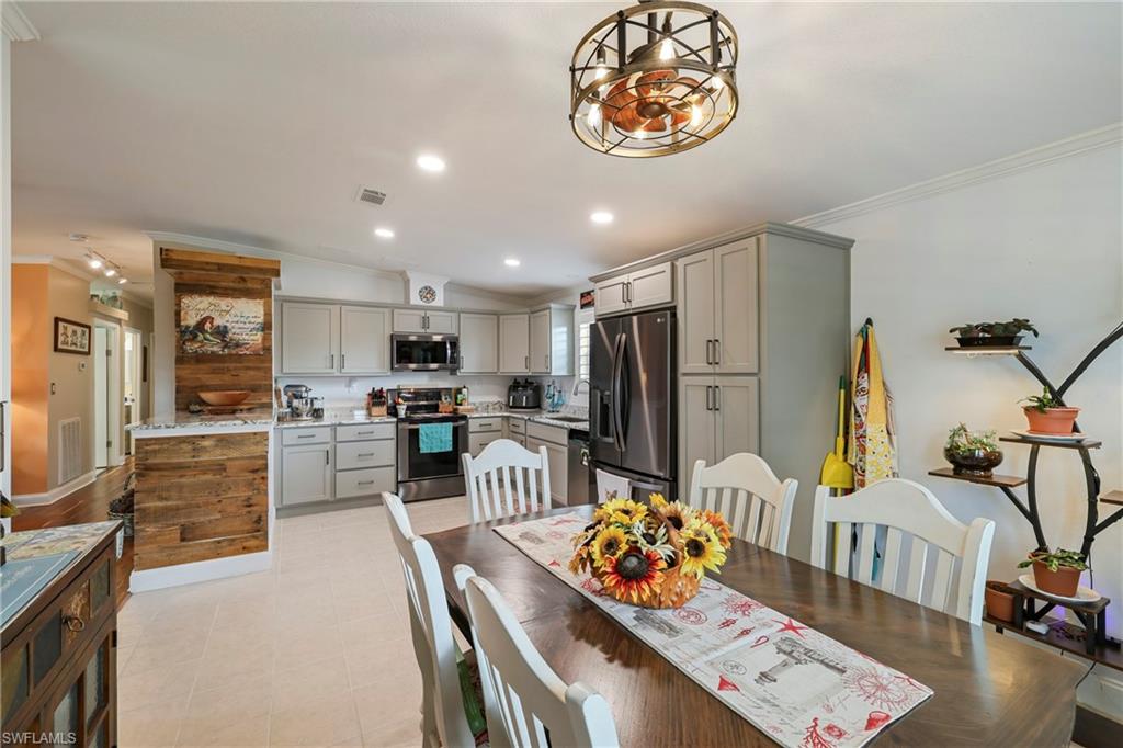 RIO VILLA LAKES - Residential
