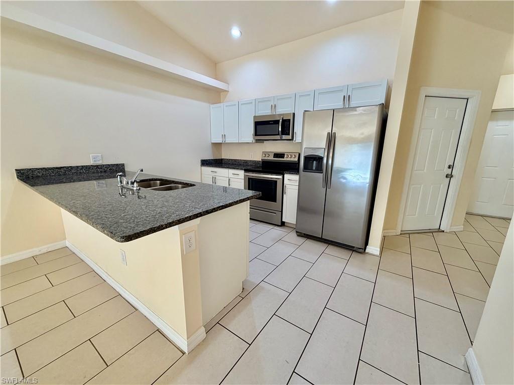 CAPE CORAL - Residential Lease