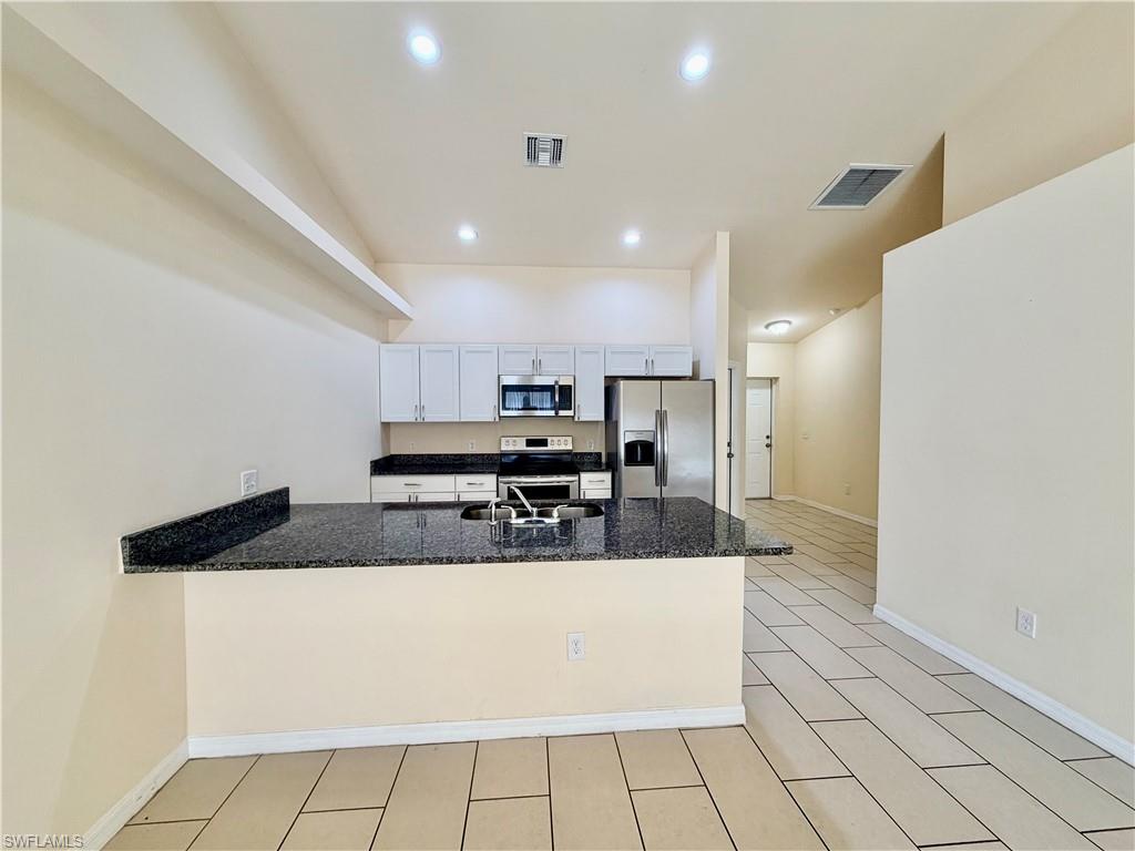 CAPE CORAL - Residential Lease