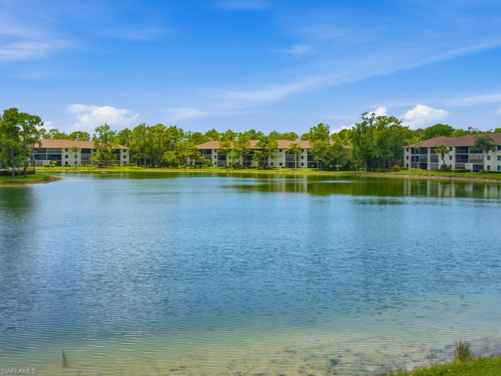 DEAUVILLE LAKE CLUB - Residential