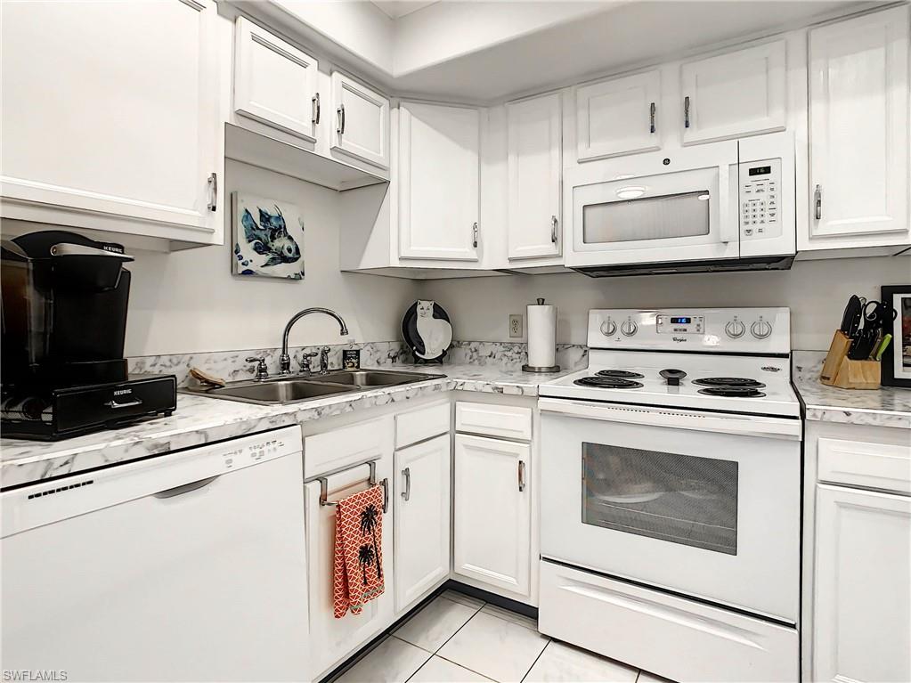 CYPRESS LAKE ESTATES - Residential