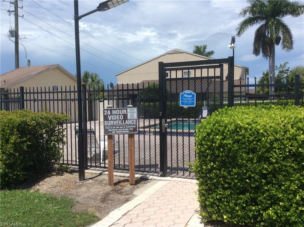 VILLAGE OF CEDARBEND - Residential
