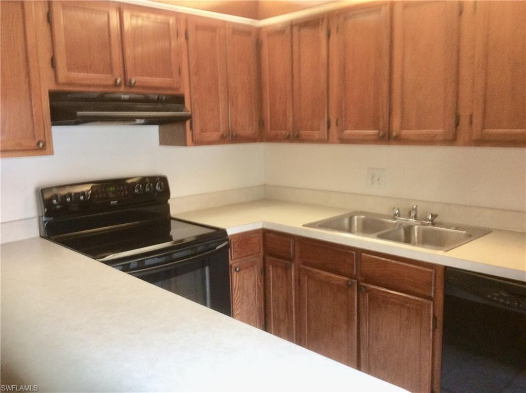 VILLAGE OF CEDARBEND - Residential