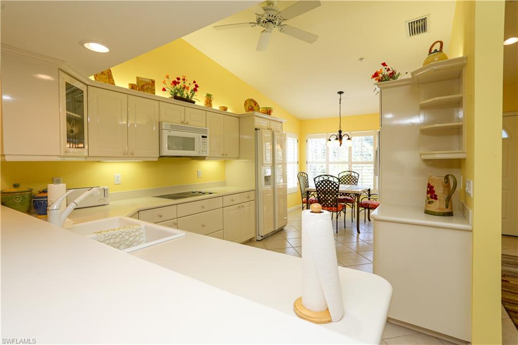 FALLING WATERS NORTH PRESERVE - Residential Lease