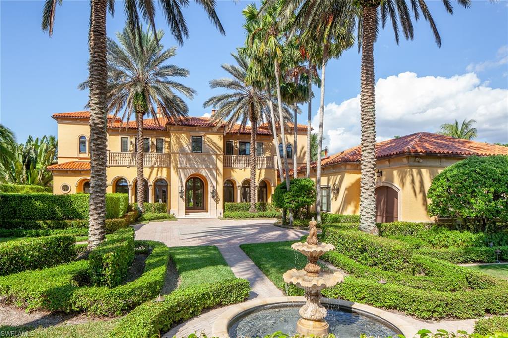 ESCADA AT TIBURON - Residential