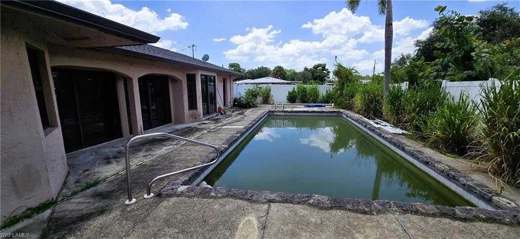 WHISKEY CREEK - Residential