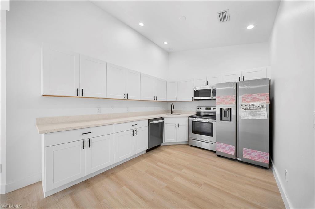 CAPE CORAL - Residential Lease