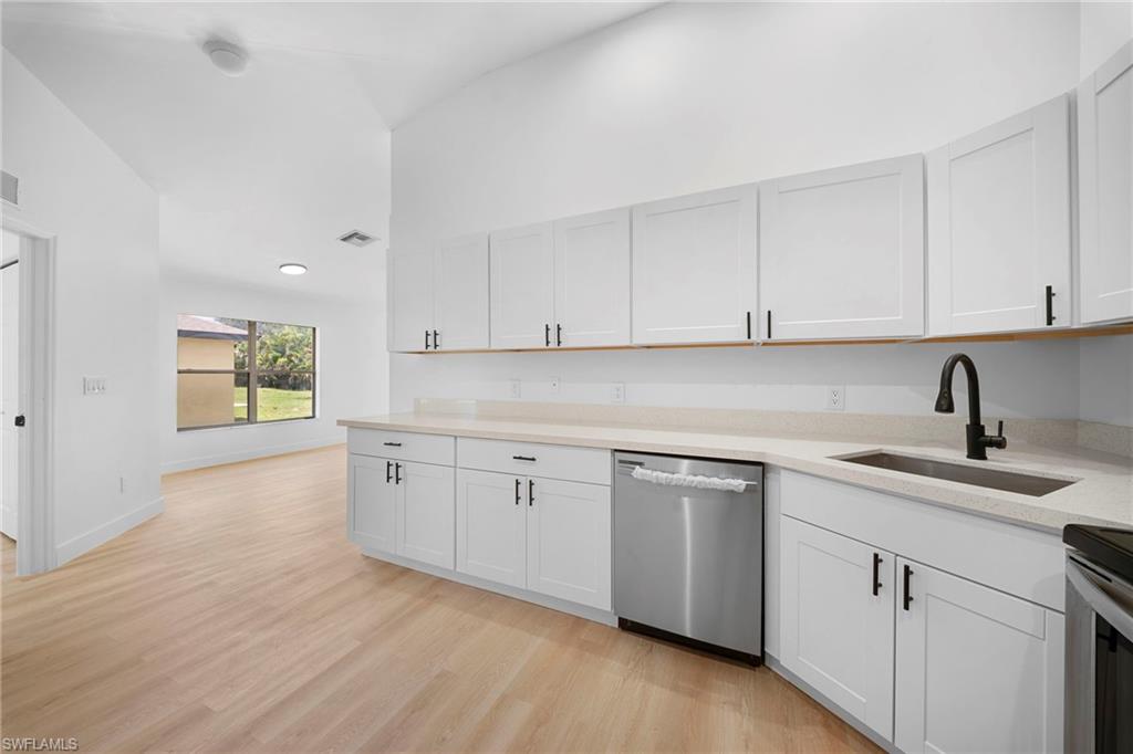 CAPE CORAL - Residential Lease
