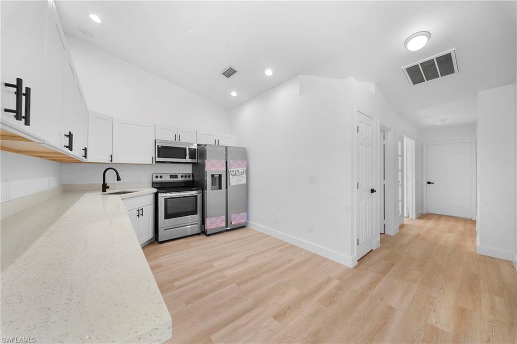 CAPE CORAL - Residential Lease