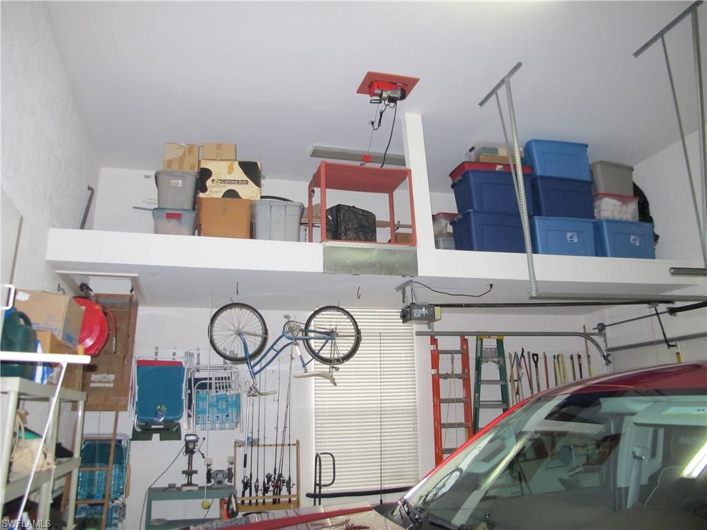 MOORINGS - Residential