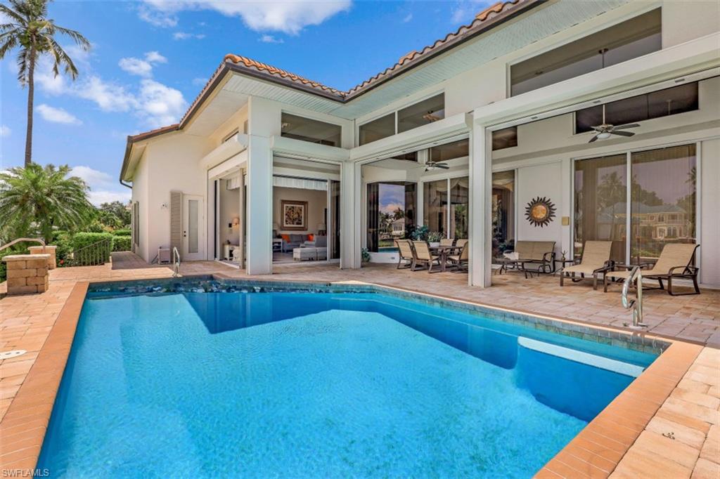 MOORINGS - Residential