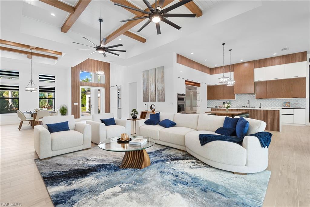 LIVINGSTON WOODS - Residential