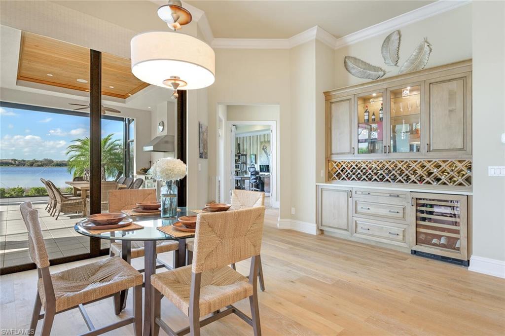 TWIN EAGLES - Residential