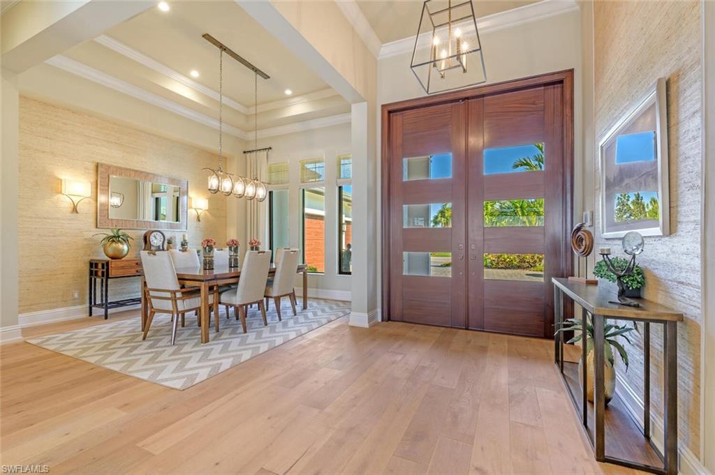 TWIN EAGLES - Residential