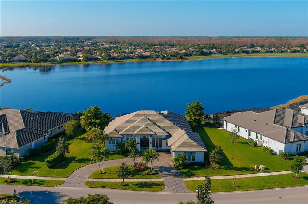TWIN EAGLES - Residential