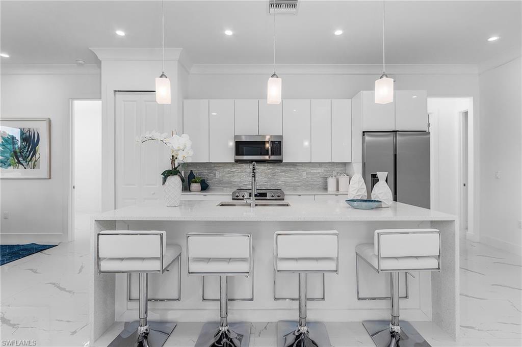 GOLDEN GATE ESTATES - Residential