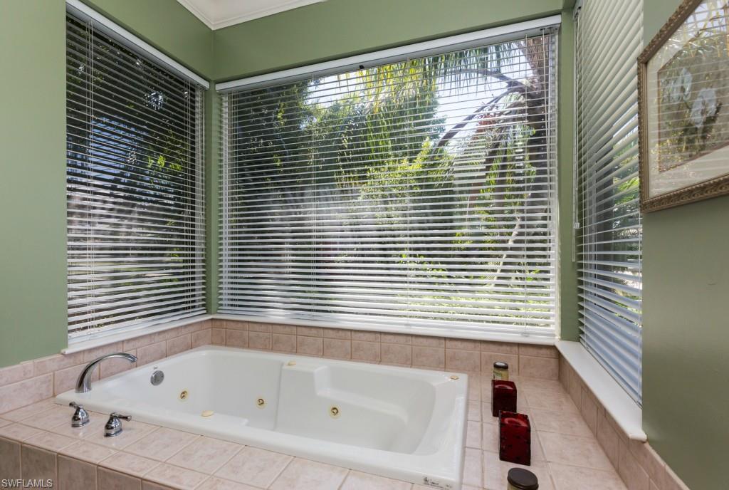 EDGEWATER - Residential