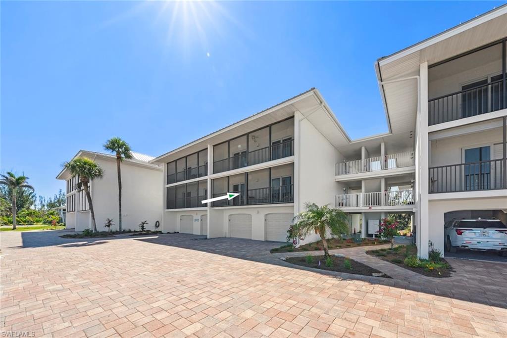SUNSET SOUTH CONDO - Residential