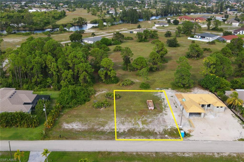 CAPE CORAL - Land
