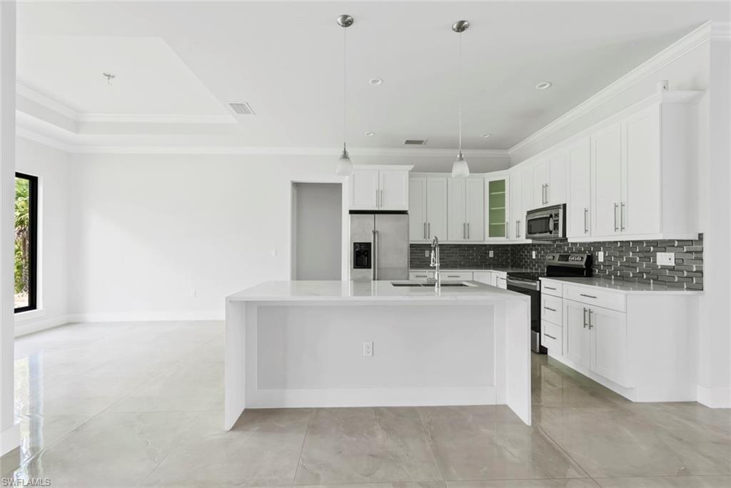 GOLDEN GATE ESTATES - Residential