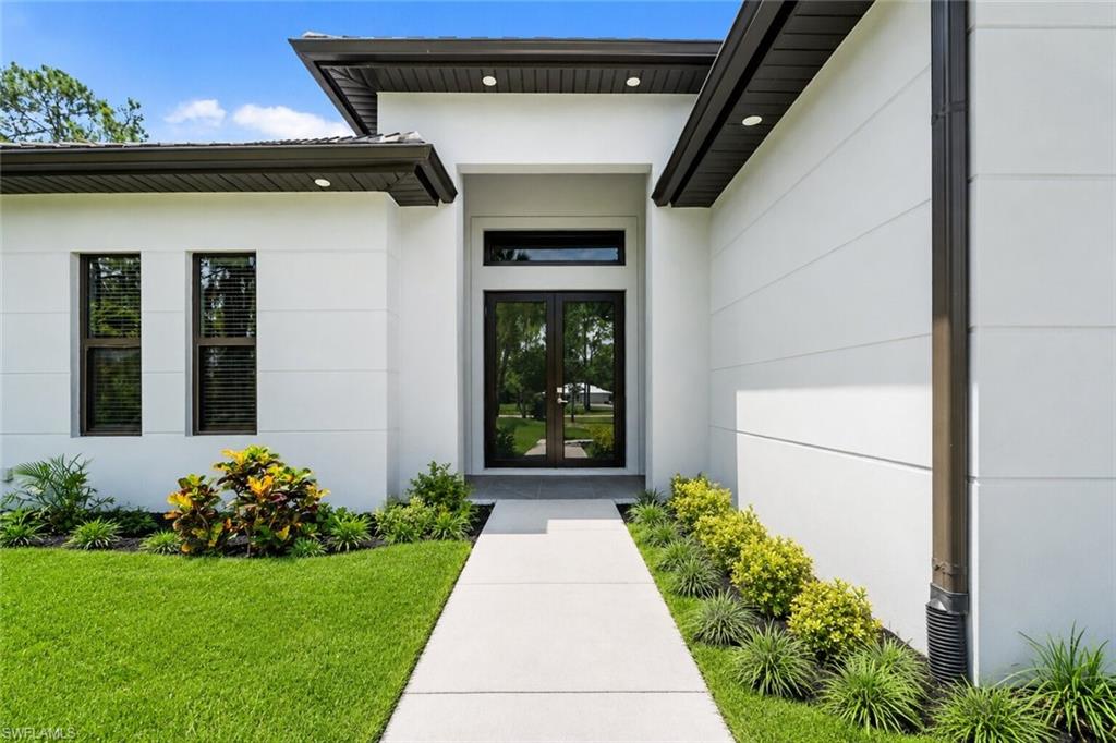 GOLDEN GATE ESTATES - Residential