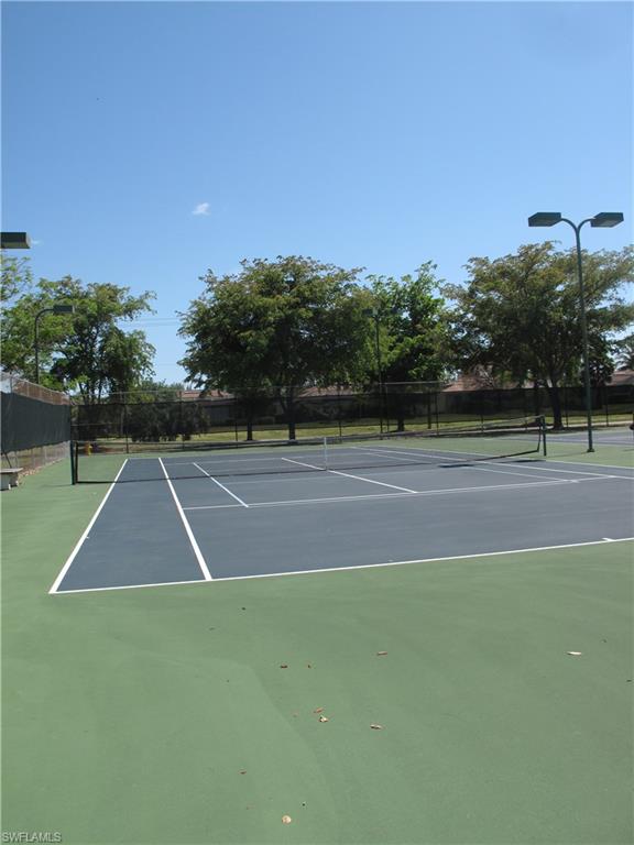 GOLFVIEW GOLF & RACQUET CLUB - Residential