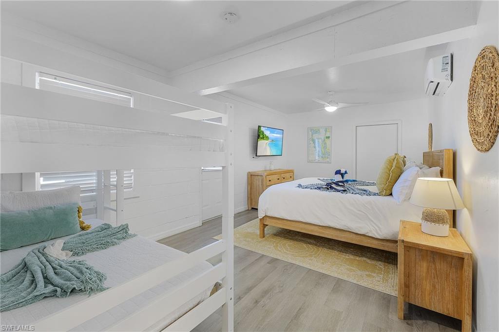 KNIGHTS BOKEELIA ISLE - Residential