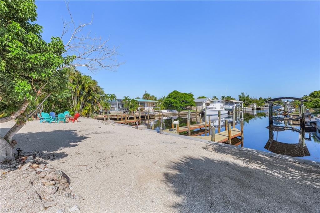 KNIGHTS BOKEELIA ISLE - Residential