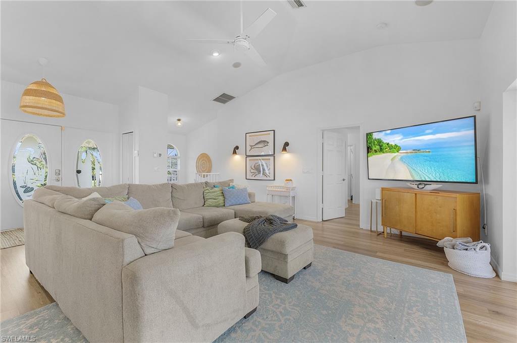 KNIGHTS BOKEELIA ISLE - Residential