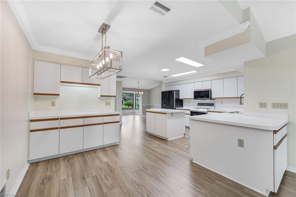 PALM RIVER ESTATES - Residential