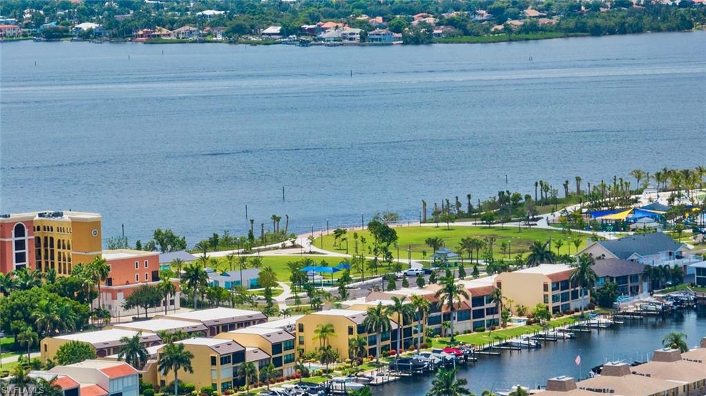 VISTA POINTE CONDO - Residential