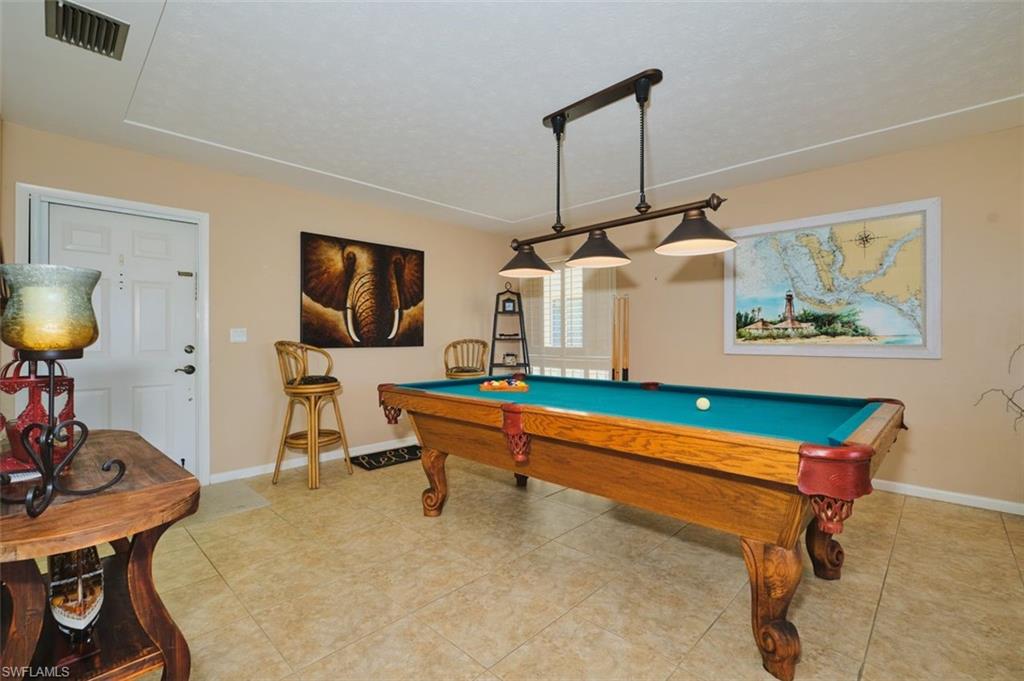 VISTA POINTE CONDO - Residential