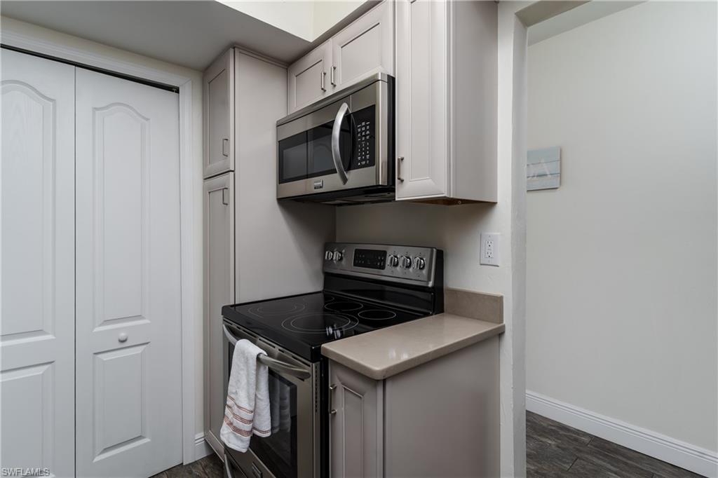 SEAWATCH APTS OF MARCO ISLAND - Residential