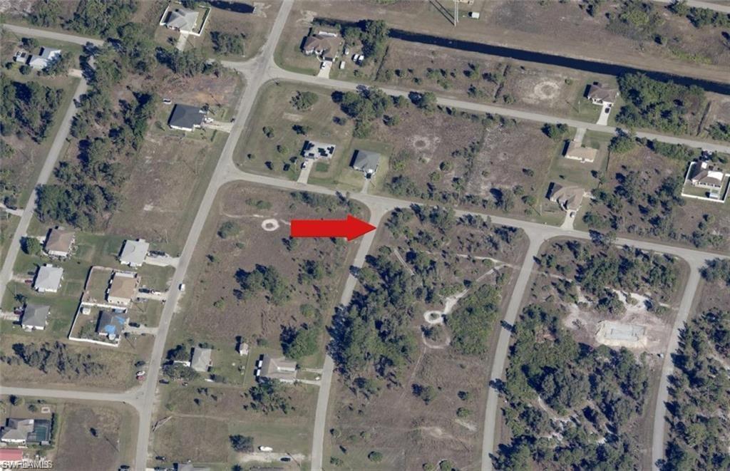 LEHIGH ACRES - Land