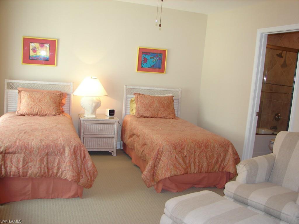 COLONY GARDENS - Residential