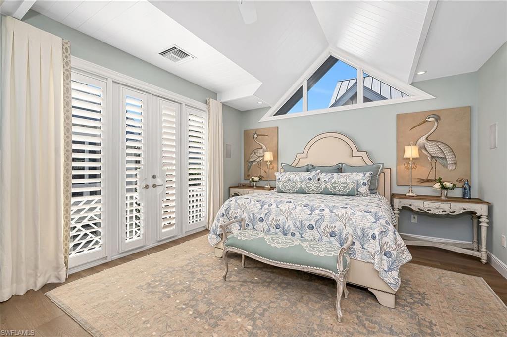 NAPLES SOUTH - Residential