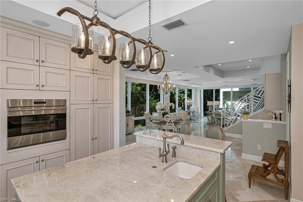 NAPLES SOUTH - Residential
